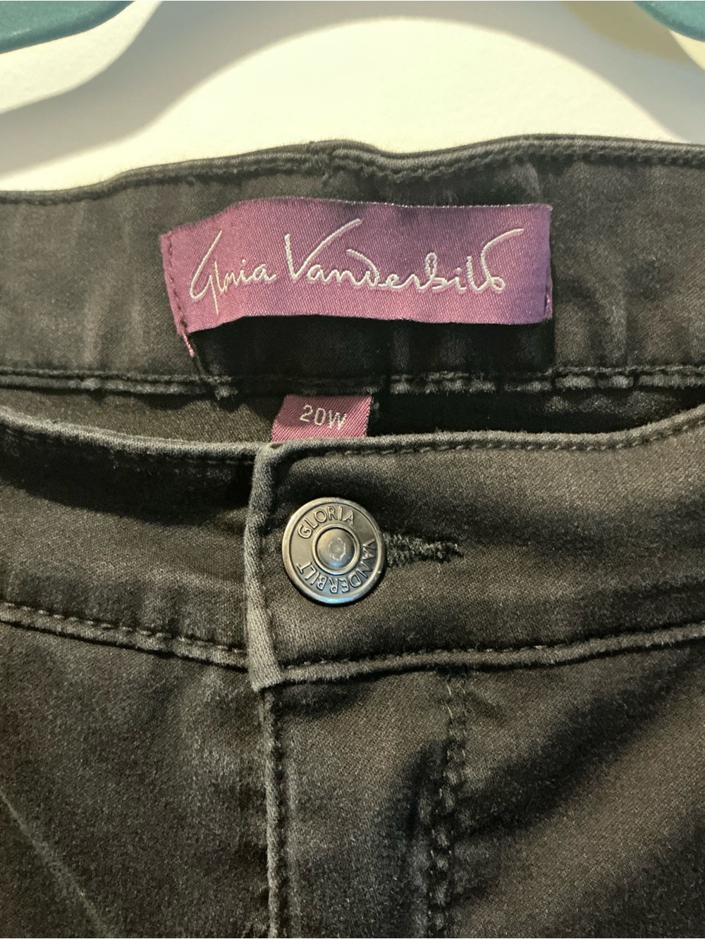Gloria Vanderbilt Black Women’s Jeans